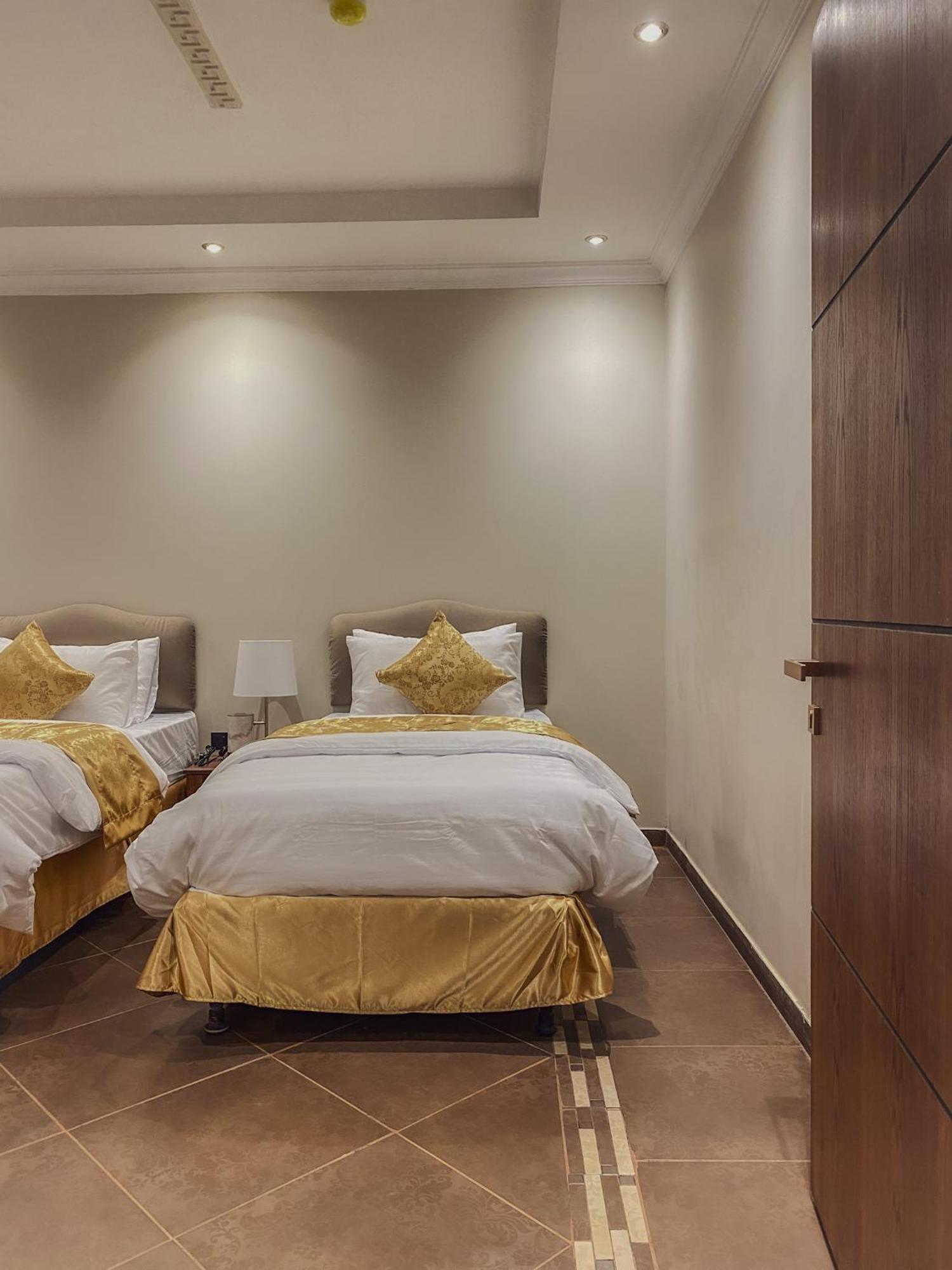 Comfort Inn Al Taawon - Family Only Ριάντ Εξωτερικό φωτογραφία