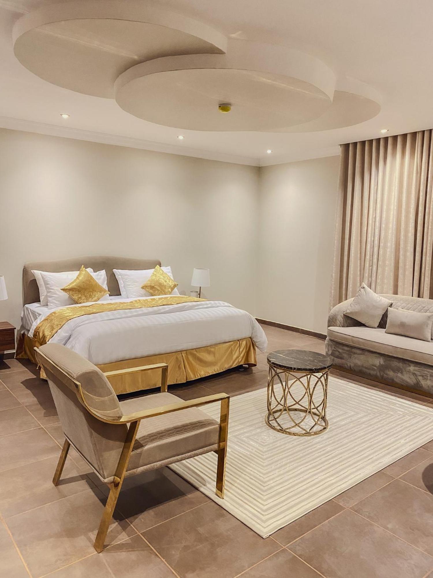 Comfort Inn Al Taawon - Family Only Ριάντ Εξωτερικό φωτογραφία