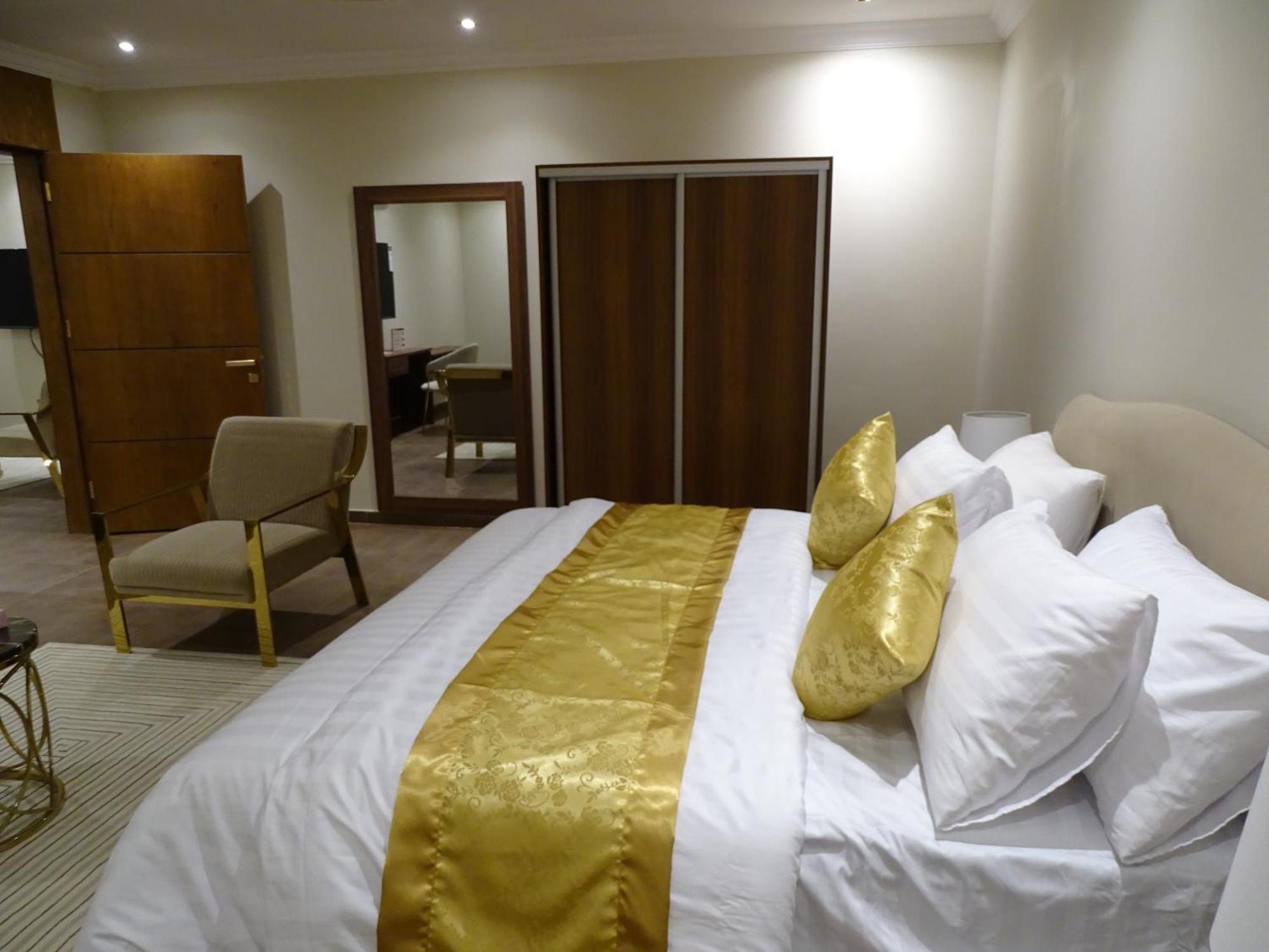 Comfort Inn Al Taawon - Family Only Ριάντ Εξωτερικό φωτογραφία